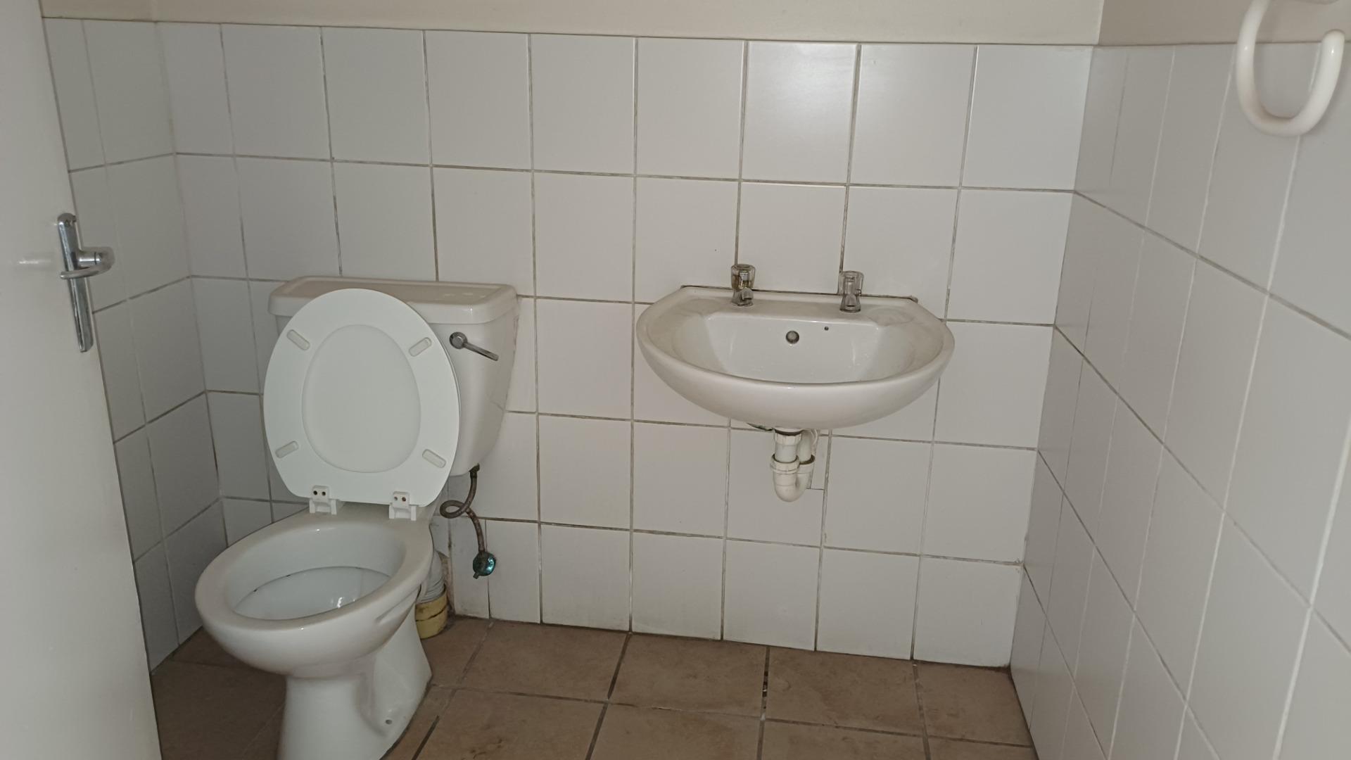 731679_14.jpg
