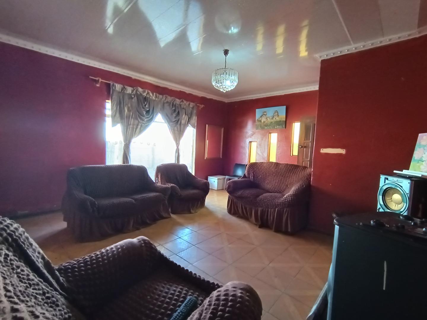 739694_5.jpg
