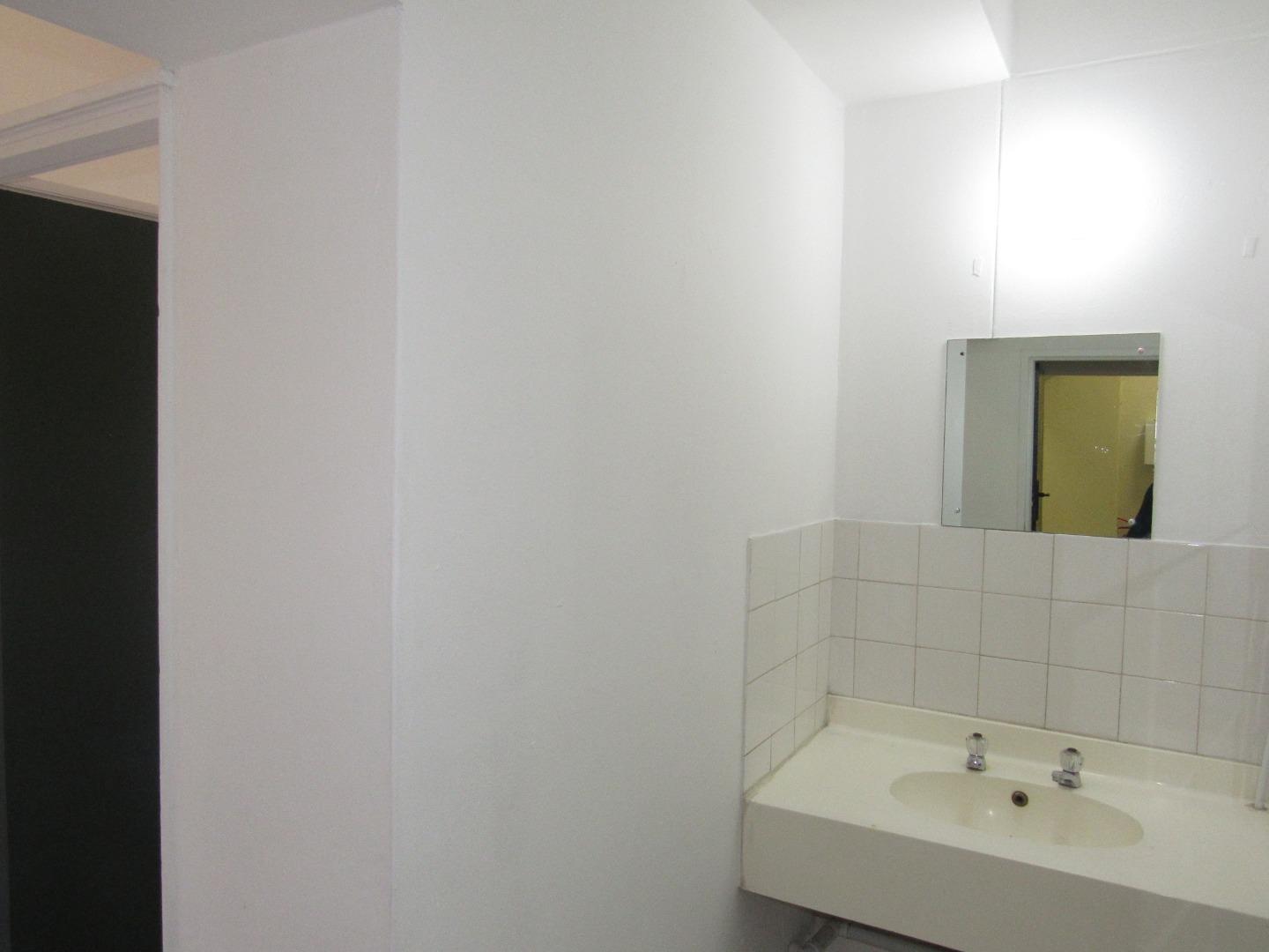 740392_35.JPG