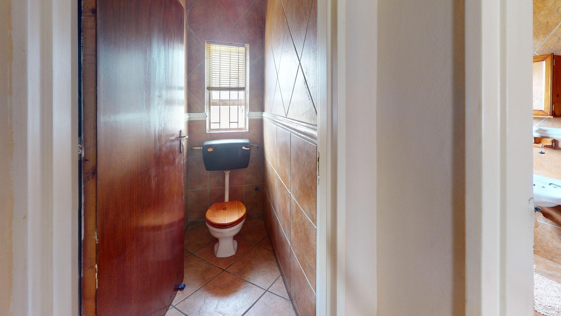 740404_36-Muller-Road-Wetton-Bathroom_1.jpg