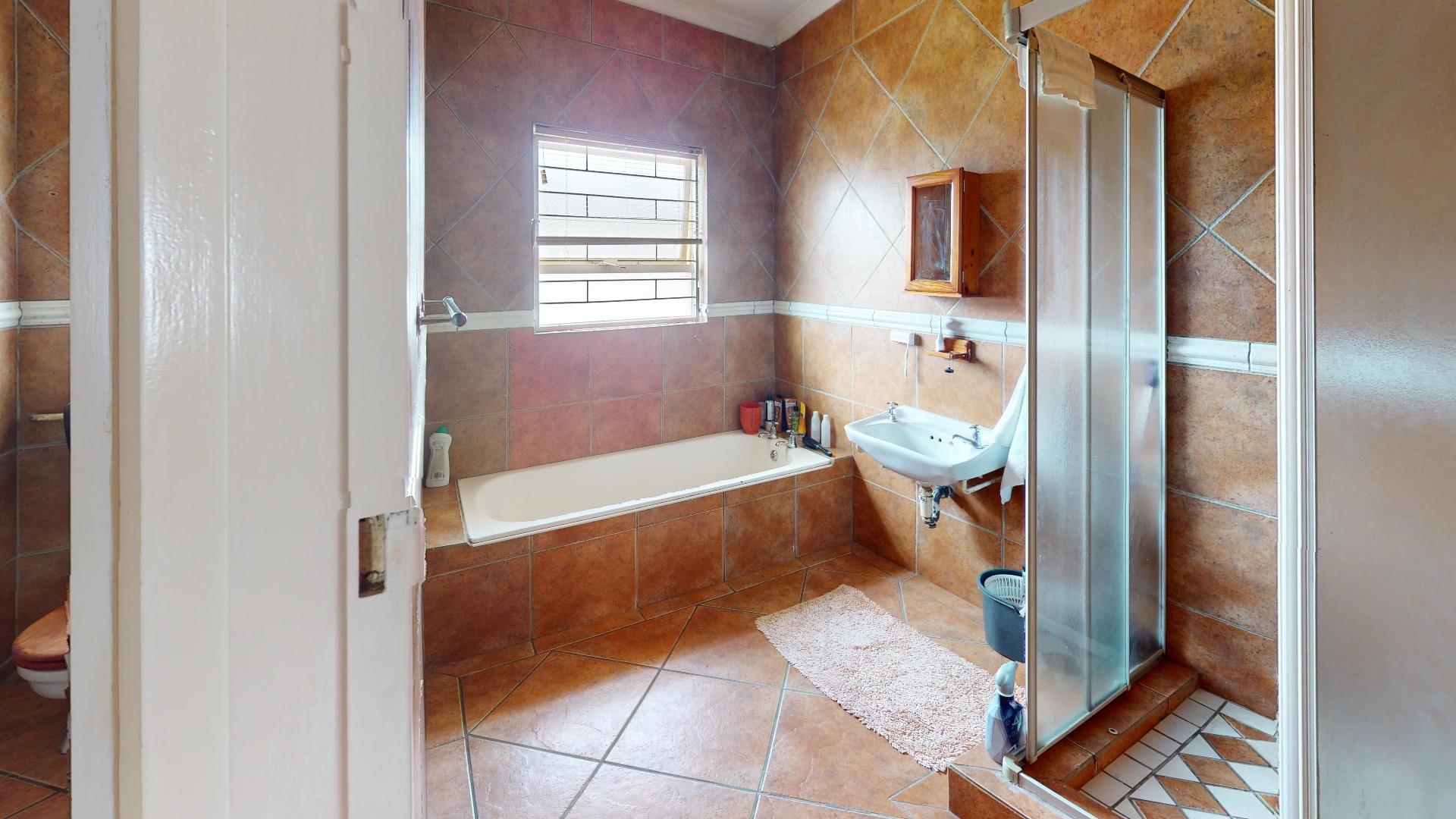 740404_36-Muller-Road-Wetton-Bathroom_2.jpg