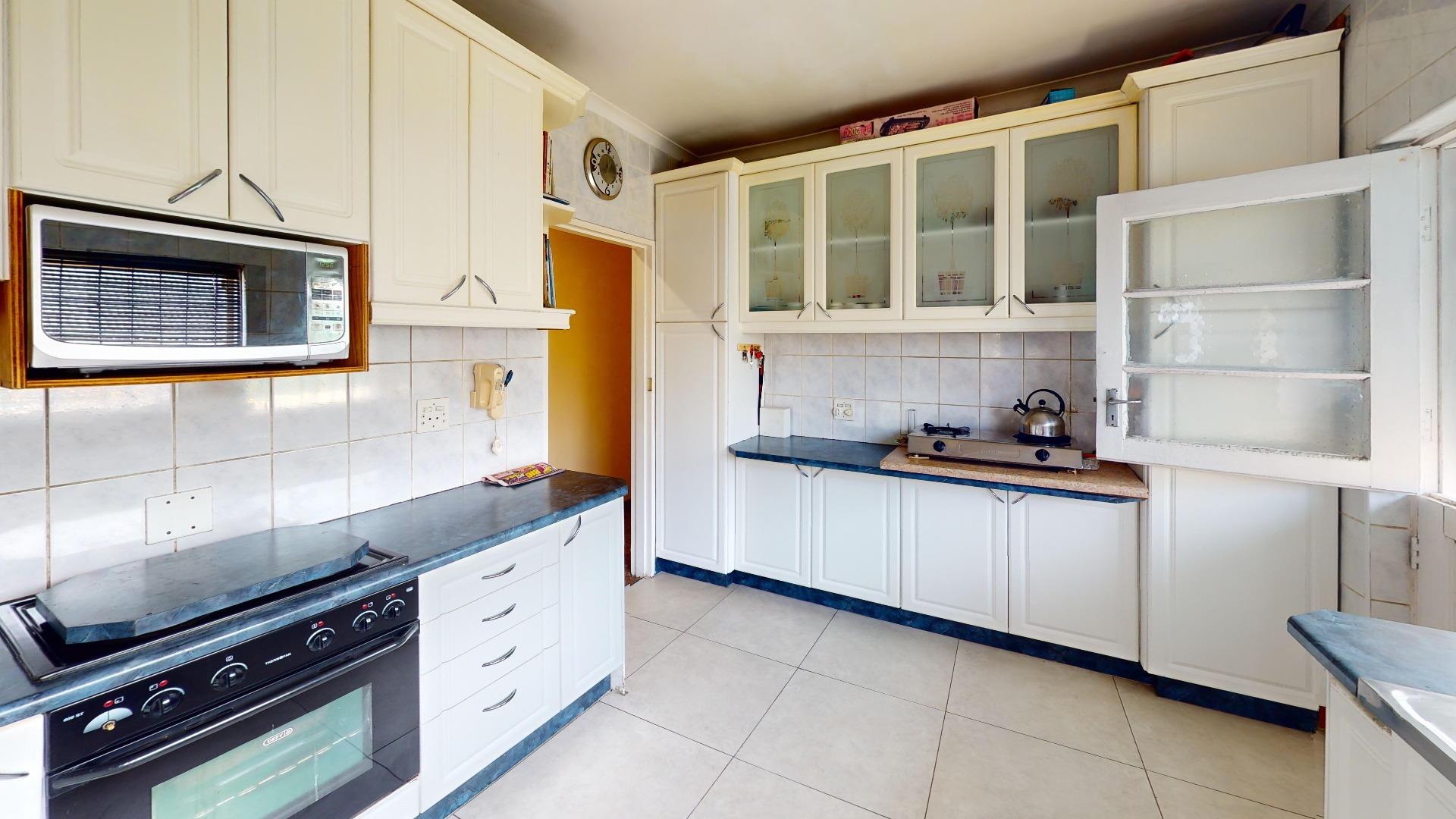 740404_36-Muller-Road-Wetton-Kitchen.jpg