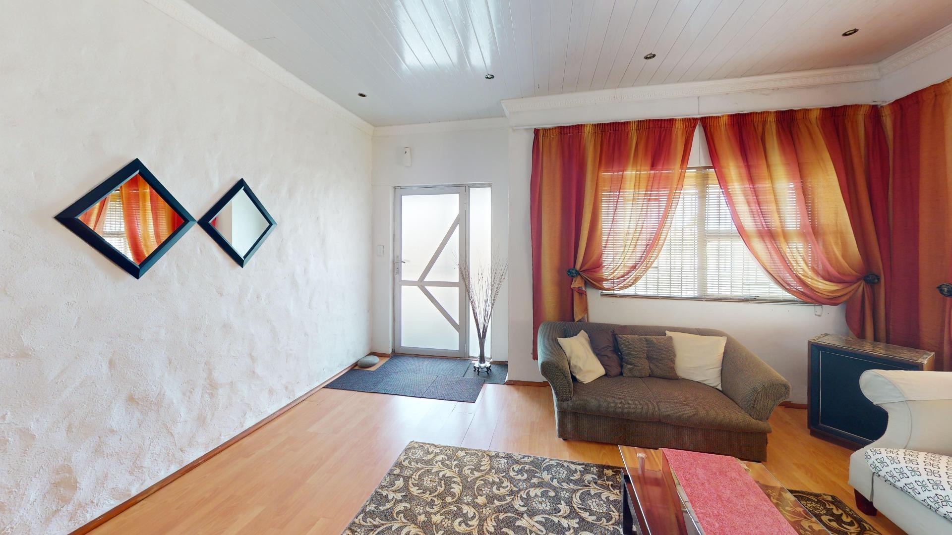 740404_36-Muller-Road-Wetton-Living-Room_1.jpg