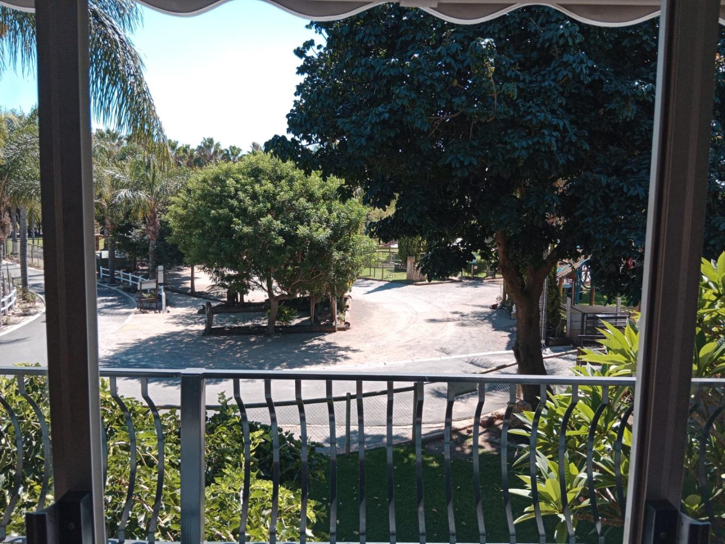 751218_HOUSE_GARDEN.jpg