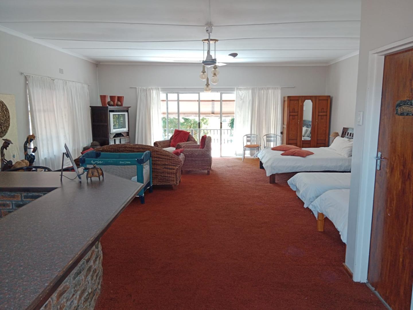 751218_HOUSE_LOUNGE.jpg