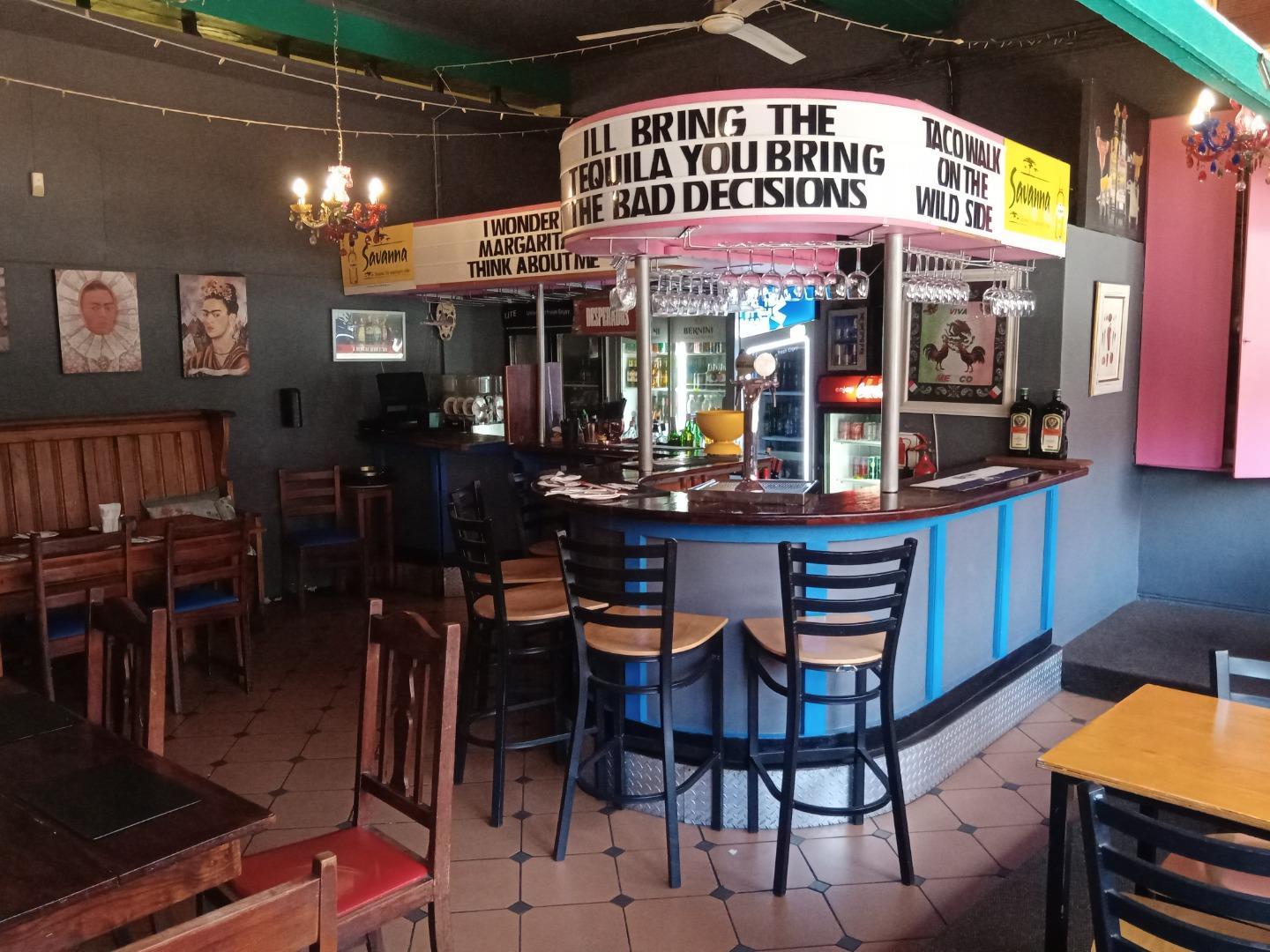 706160_Bar_dowstairs_(2).jpg