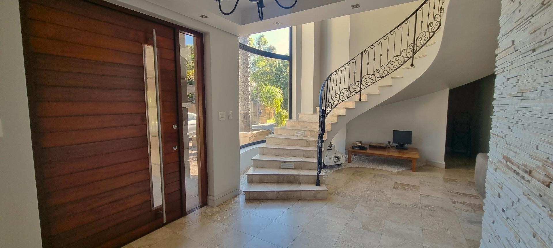 House + Cottage/Flat for Sale in Schaapkraal, Cape Town 706635