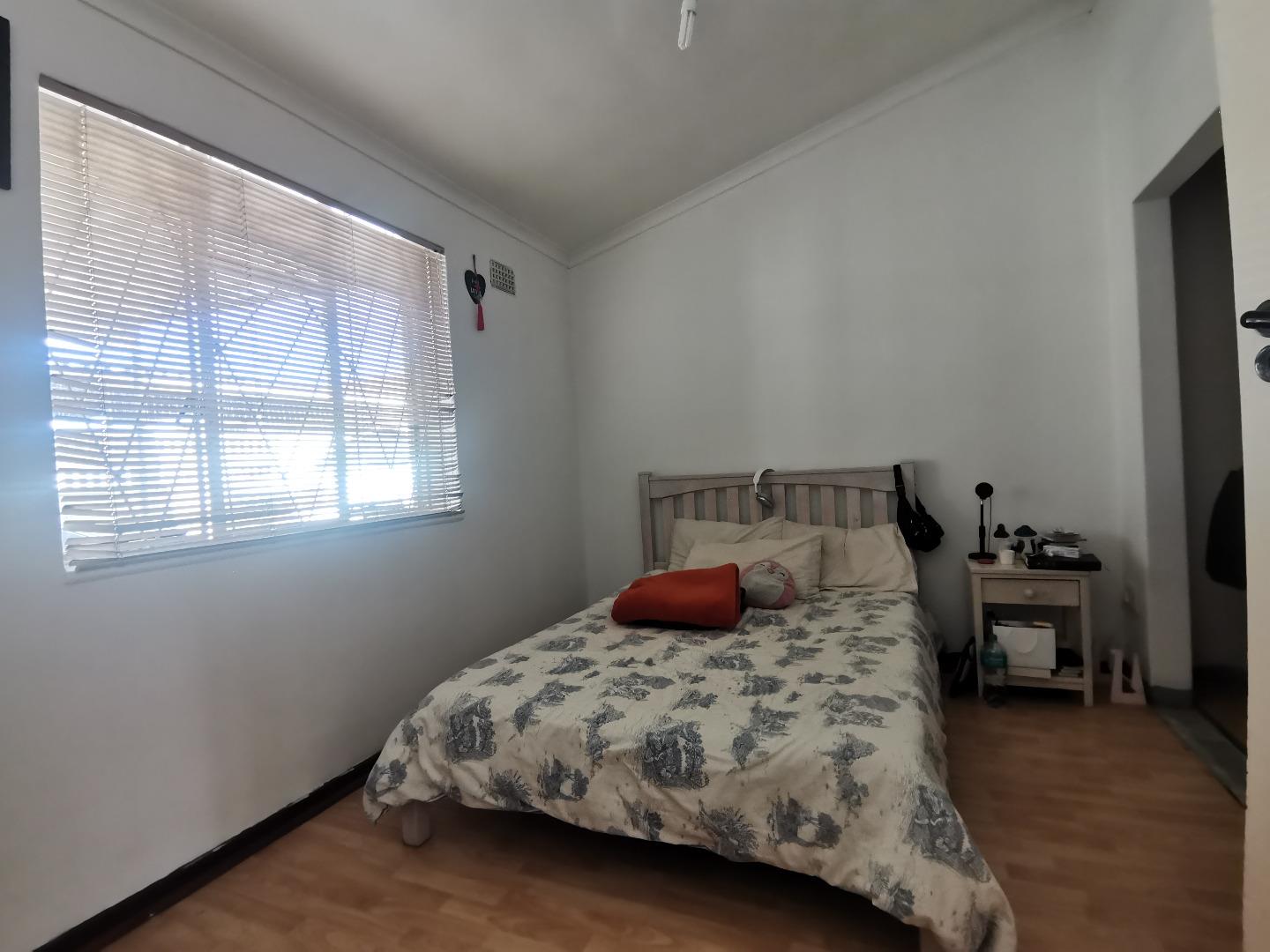 House + Cottage/Flat for Sale in Lansdowne, Cape Town 706671