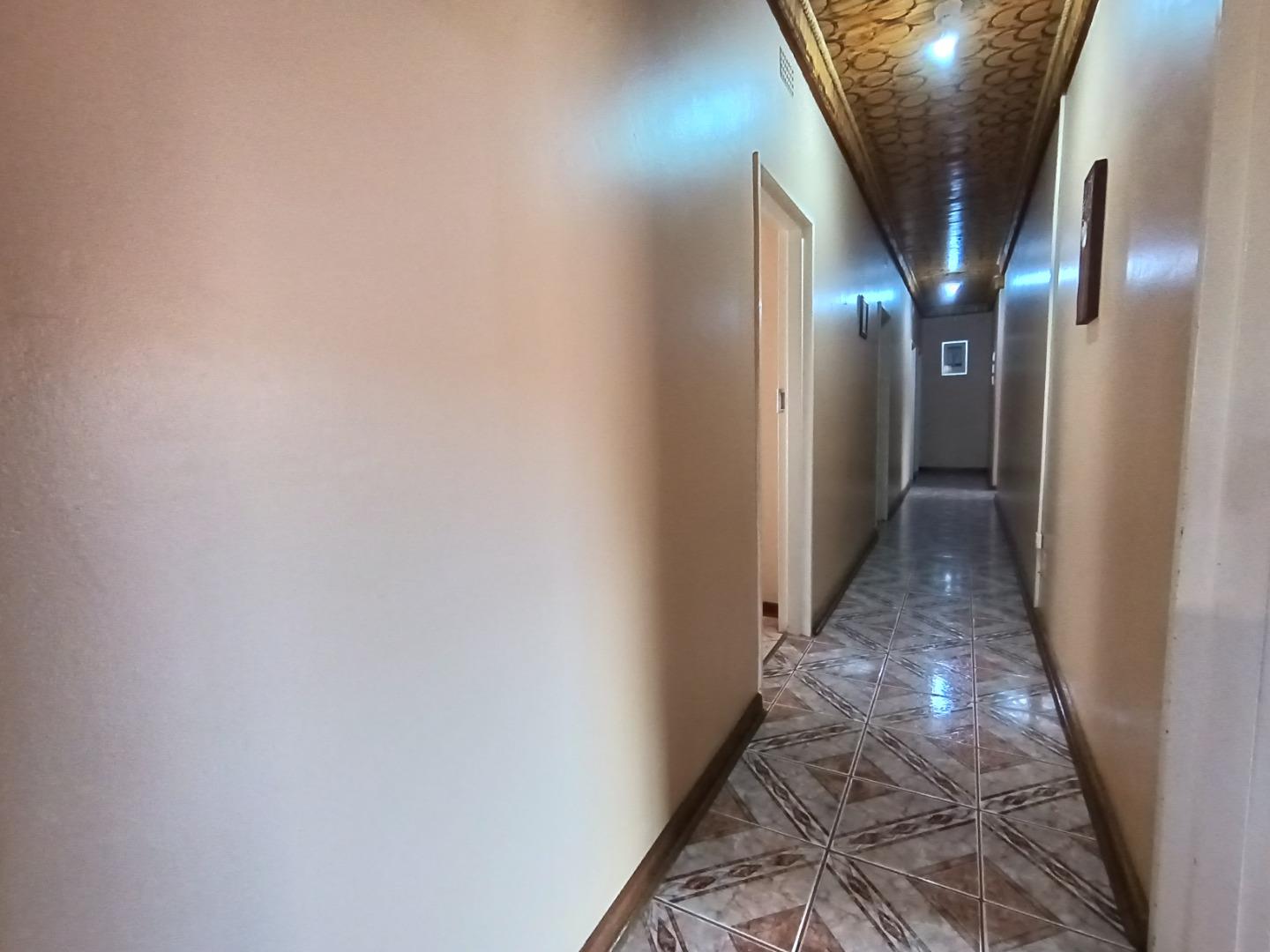 752827_33.jpg