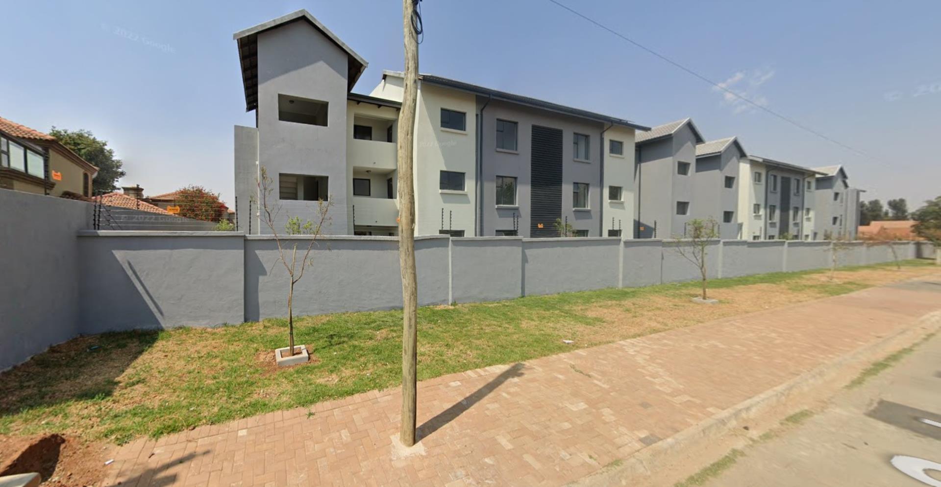 761403_Sydney_Court__Boksburg_2.jpg