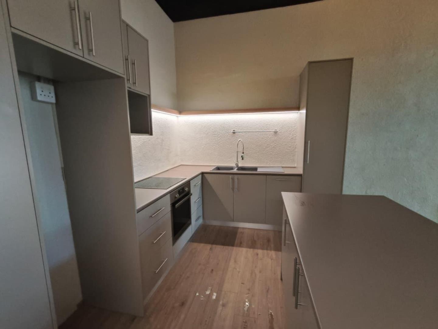 763987_kitchen.jpg