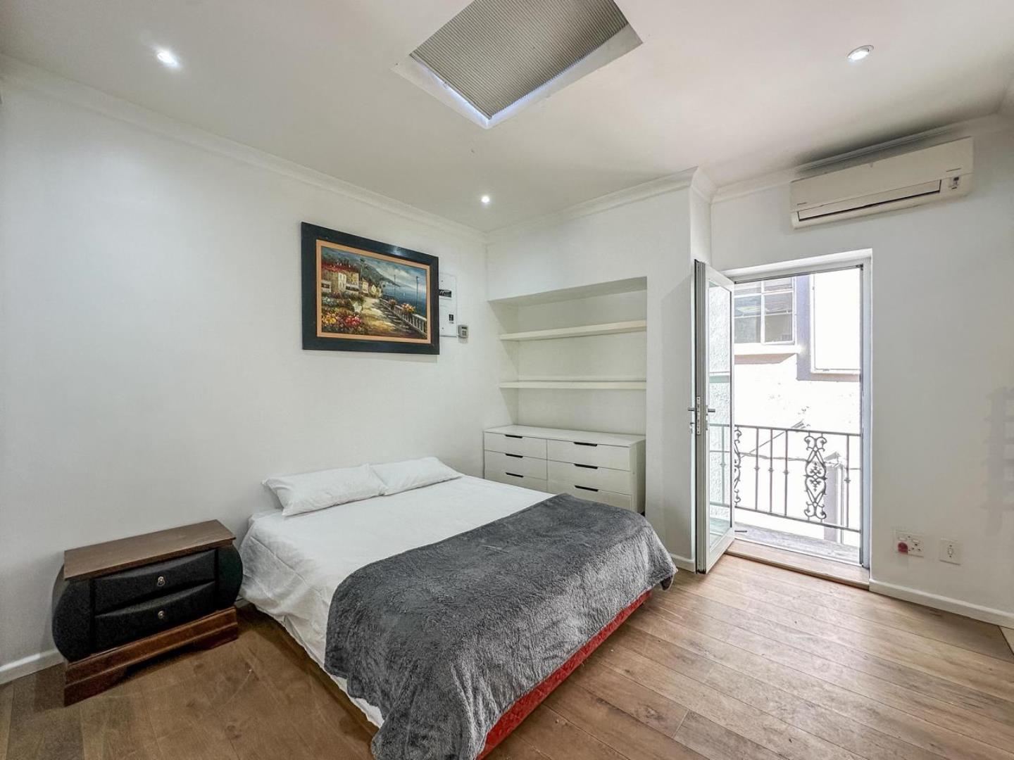 765528_room1.jpg