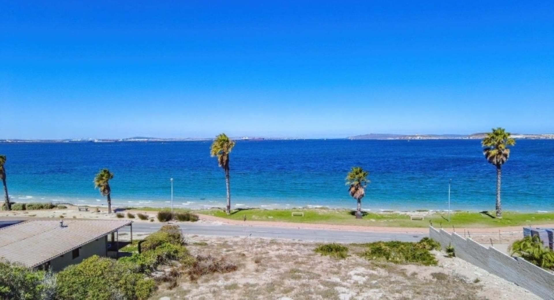 765546_seafront1.jpg
