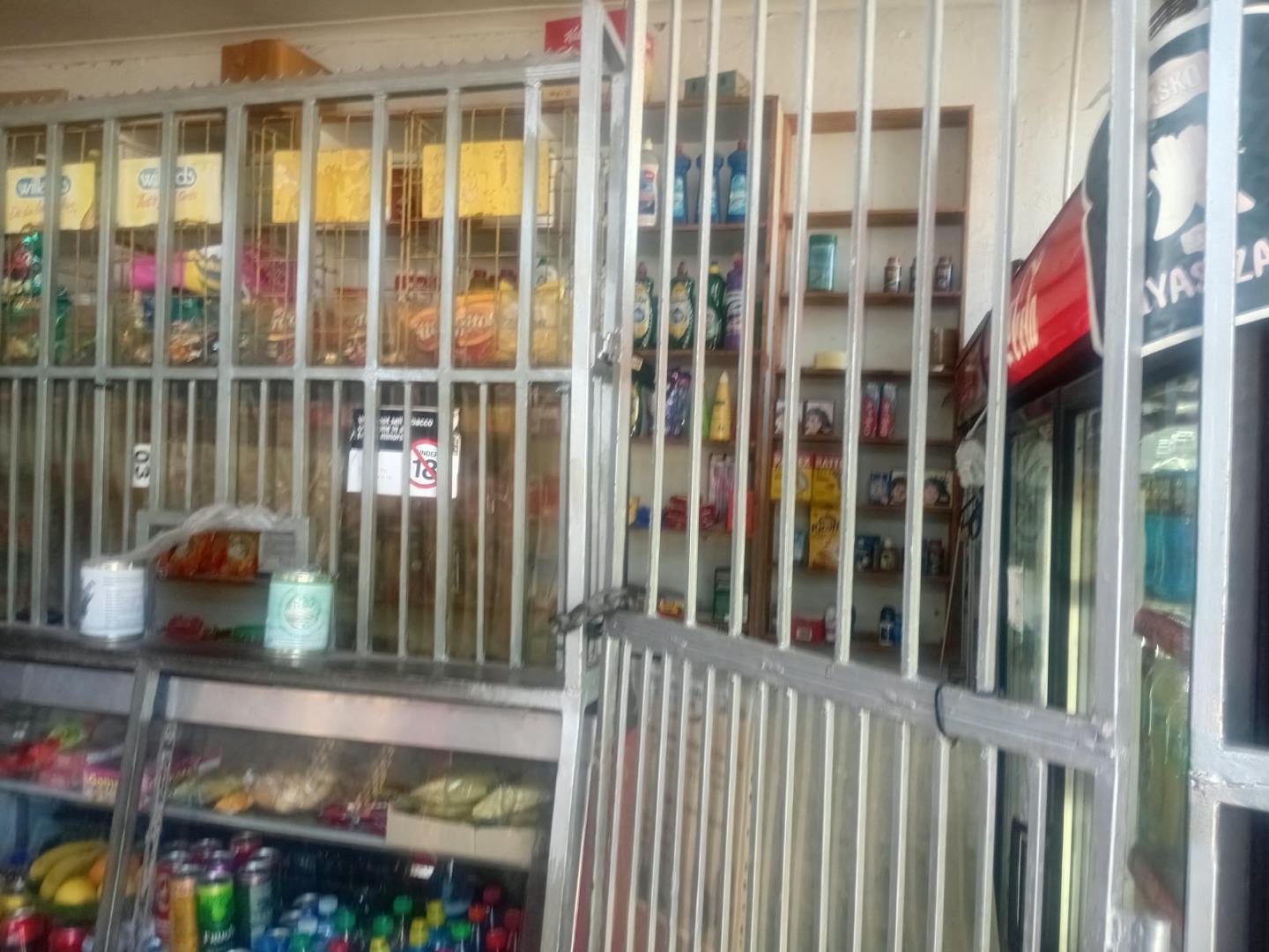 769634_shop1.jpg
